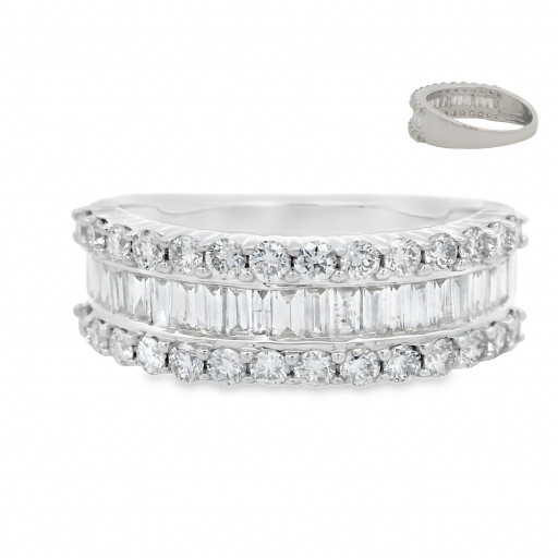 Baguette & Round Brilliant Cut Diamond Ring in 10K White Gold