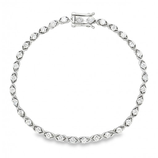 XO Design Round Brilliant Cut Diamond Bracelet