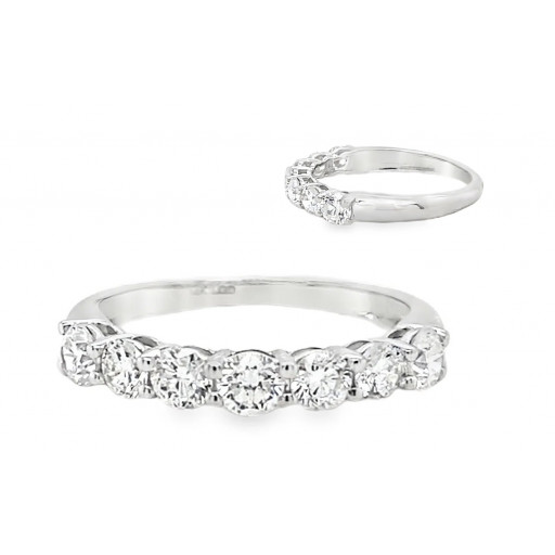 Shared Claw Round Brilliant Cut Diamond Ring in 14K White Gold